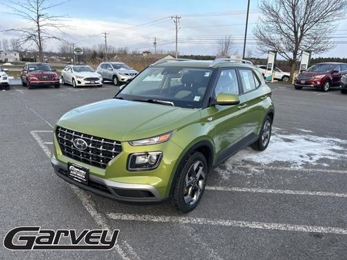 2022 Hyundai VENUE SEL