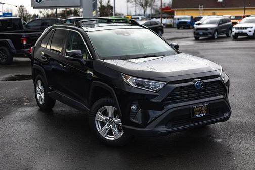 2021 Toyota RAV4 Hybrid XLE