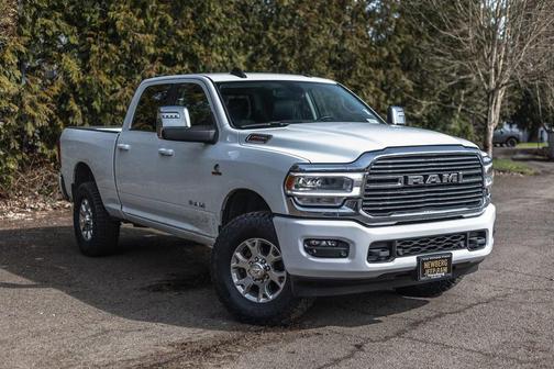 2024 RAM 2500 Laramie Crew Cab 4x4 6'4' Box