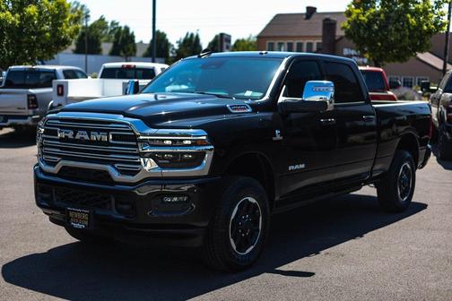 2025 RAM 2500 Laramie Crew Cab 4x4 6'4' Box