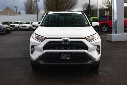 2020 Toyota RAV4 Hybrid XLE