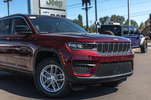 Velvet Red Pearlcoat 2026 Jeep Grand Cherokee Altitude