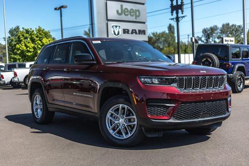 Velvet Red Pearlcoat 2026 Jeep Grand Cherokee Altitude