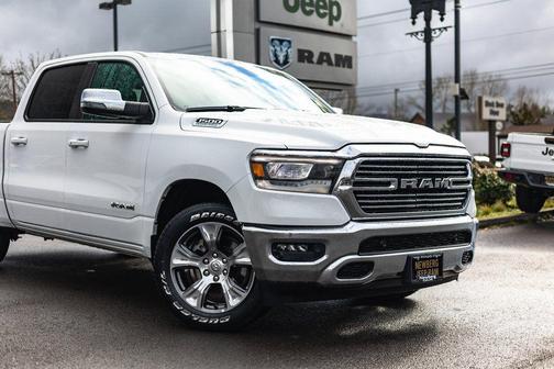 Bright White Clearcoat 2023 RAM 1500 Laramie
