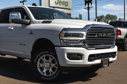 Bright White Clearcoat 2024 RAM 2500 Laramie Crew Cab 4x4 6'4' Box