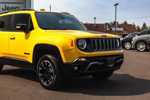 2023 Jeep Renegade Upland