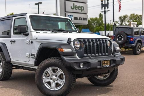 Bright White Clearcoat 2021 Jeep Wrangler Sport S