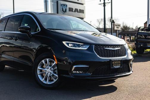 2026 Chrysler Pacifica L