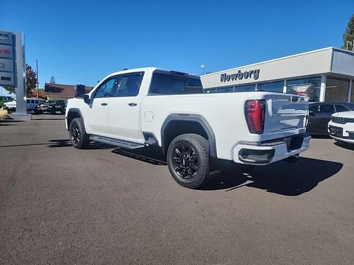 2024 GMC Sierra 2500 AT4