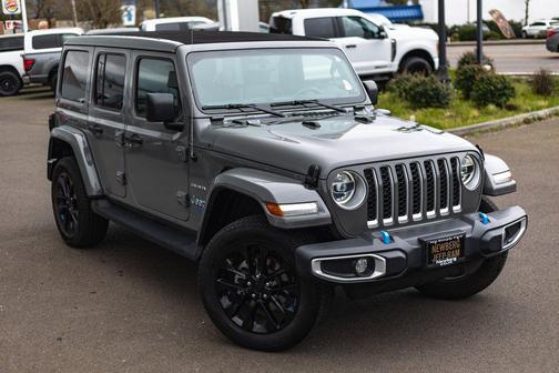 Sting-Gray Clearcoat 2022 Jeep Wrangler Unlimited 4xe Sahara
