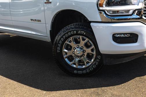 Bright White Clearcoat 2024 RAM 2500 Laramie Crew Cab 4x4 6'4' Box