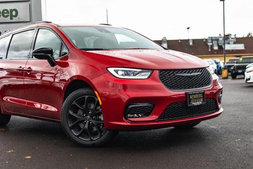 2026 Chrysler Pacifica L