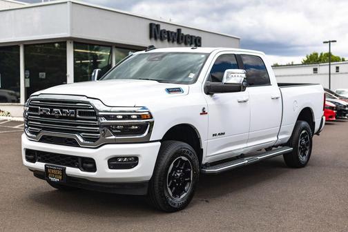 Bright White Clearcoat 2025 RAM 3500 Laramie Crew Cab 4x4 6'4' Box