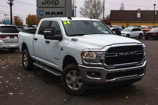 Bright White Clearcoat 2024 RAM 2500 Big Horn Crew Cab 4x4 6'4' Box