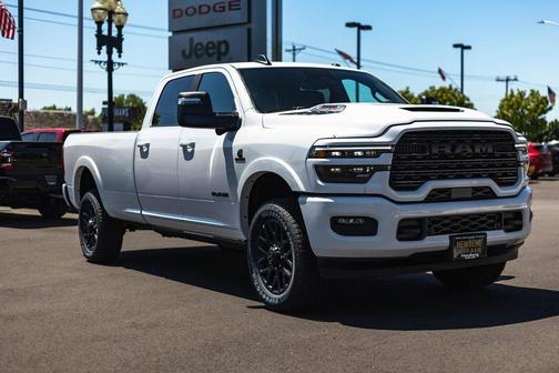 2025 RAM 2500 Limited Crew Cab 4x4 8' Box