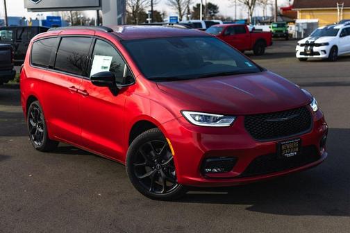 2026 Chrysler Pacifica L