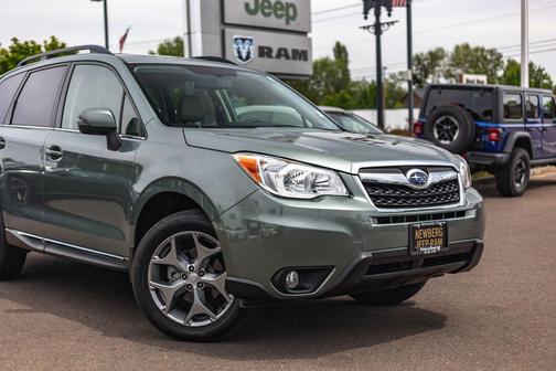Jasmine Green Metallic 2016 Subaru Forester 2.5i Touring