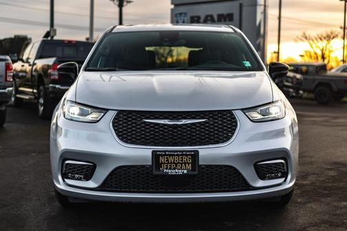 2026 Chrysler Pacifica L