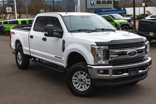 Oxford White 2019 Ford F-350 XLT