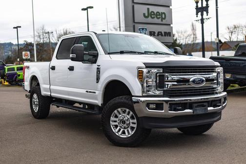 Oxford White 2019 Ford F-350 XLT