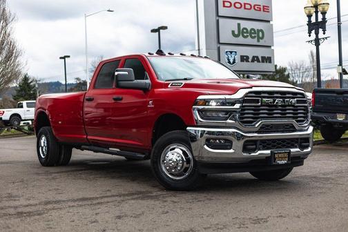 2026 RAM 3500 Tradesman Crew Cab 4x4 8' Box