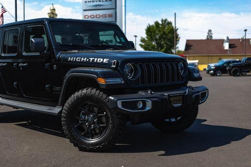 2025 Jeep Gladiator High Tide