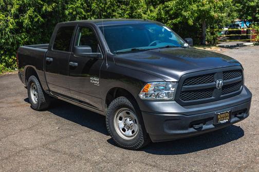 Granite Crystal Metallic Clearcoat 2019 RAM 1500 Tradesman