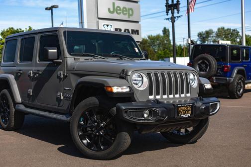 Sting-Gray Clearcoat 2021 Jeep Wrangler Unlimited Sahara