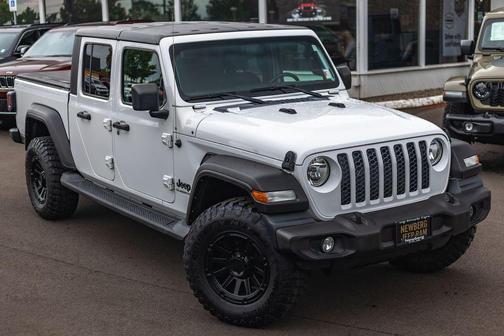 Bright White Clearcoat 2020 Jeep Gladiator Sport S