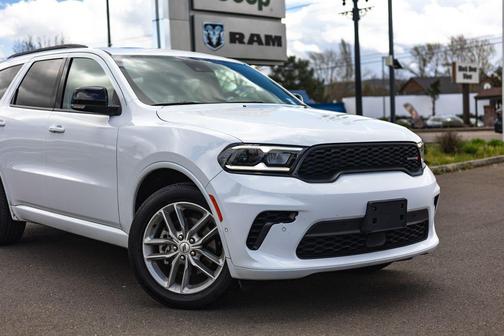 White Knuckle Clearcoat 2025 Dodge Durango GT Plus