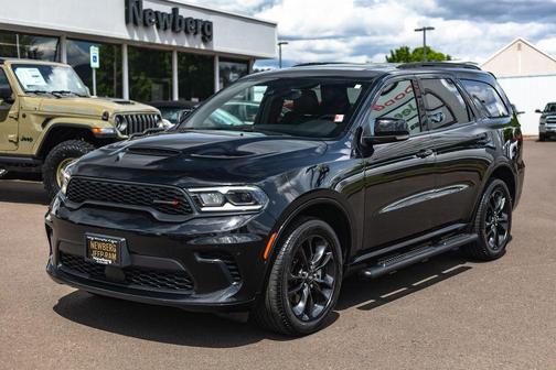 DB Black Crystal Clearcoat 2024 Dodge Durango GT Plus