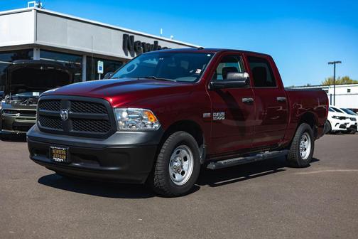 Delmonico Red Pearlcoat 2016 RAM 1500 Tradesman