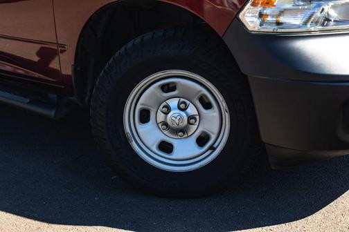 Delmonico Red Pearlcoat 2016 RAM 1500 Tradesman