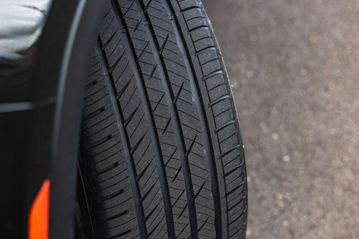Diamond Black Crystal Pearlcoat 2024 Jeep Grand Cherokee Limited