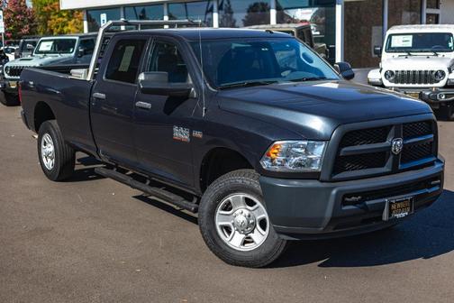 Maximum Steel Metallic Clearcoat 2018 RAM 3500 Tradesman Crew Cab 4x4 8' Box