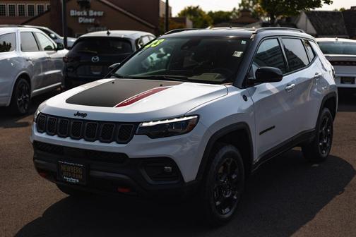 2023 Jeep Compass Trailhawk