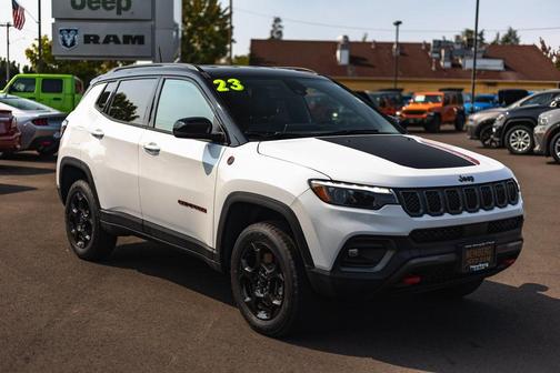 2023 Jeep Compass Trailhawk