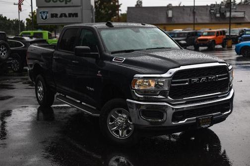 2020 RAM 2500 Tradesman Crew Cab 4X4 6'4' Box