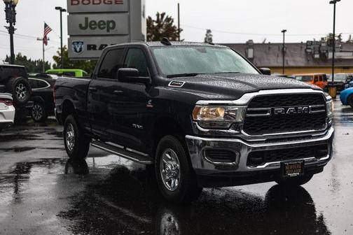 2020 RAM 2500 Tradesman Crew Cab 4X4 6'4' Box