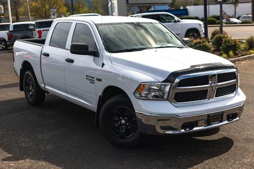 Bright White Clearcoat 2022 RAM 1500 Classic SLT