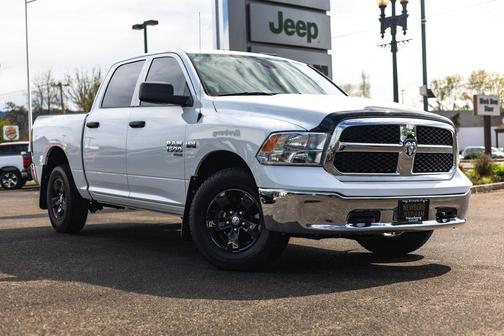 Bright White Clearcoat 2022 RAM 1500 Classic SLT