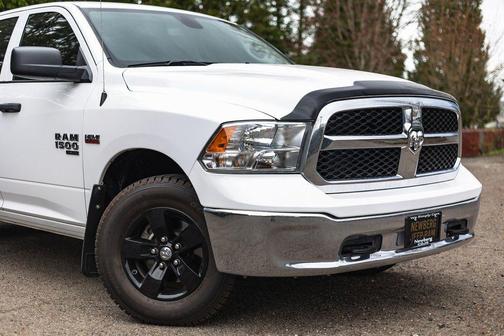 Bright White Clearcoat 2022 RAM 1500 Classic SLT
