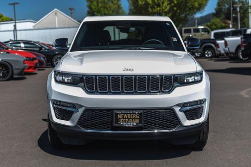 Bright White Clearcoat 2024 Jeep Grand Cherokee Limited