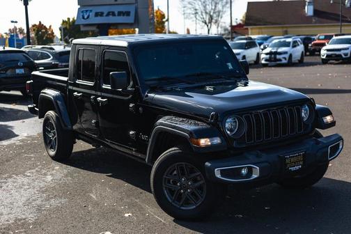 2024 Jeep Gladiator Sport S