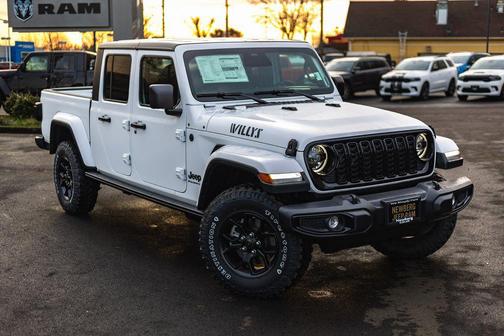 Bright White Clearcoat 2026 Jeep Gladiator Willys 4x4