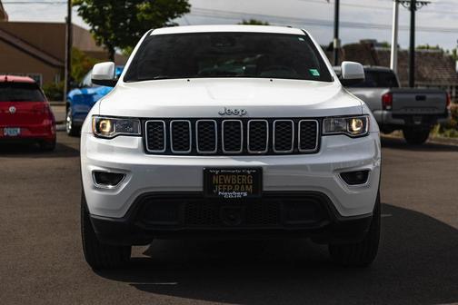 2022 Jeep Grand Cherokee Laredo