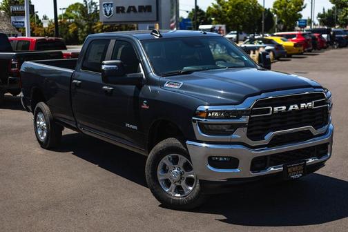 2025 RAM 2500 Big Horn Crew Cab 4x4 8' Box