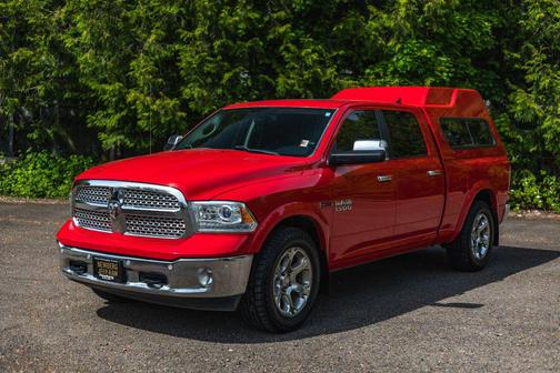 Flame Red Clearcoat 2016 RAM 1500 Laramie