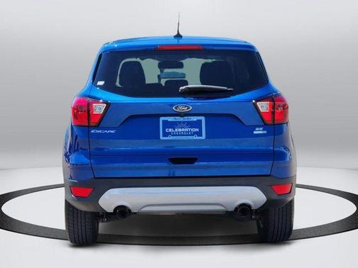 Lightning Blue Metallic 2019 Ford Escape SE