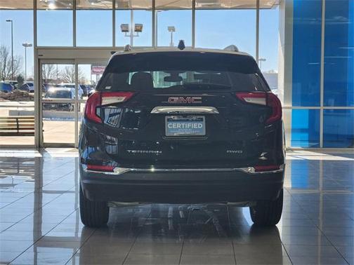 2022 GMC Terrain SLT